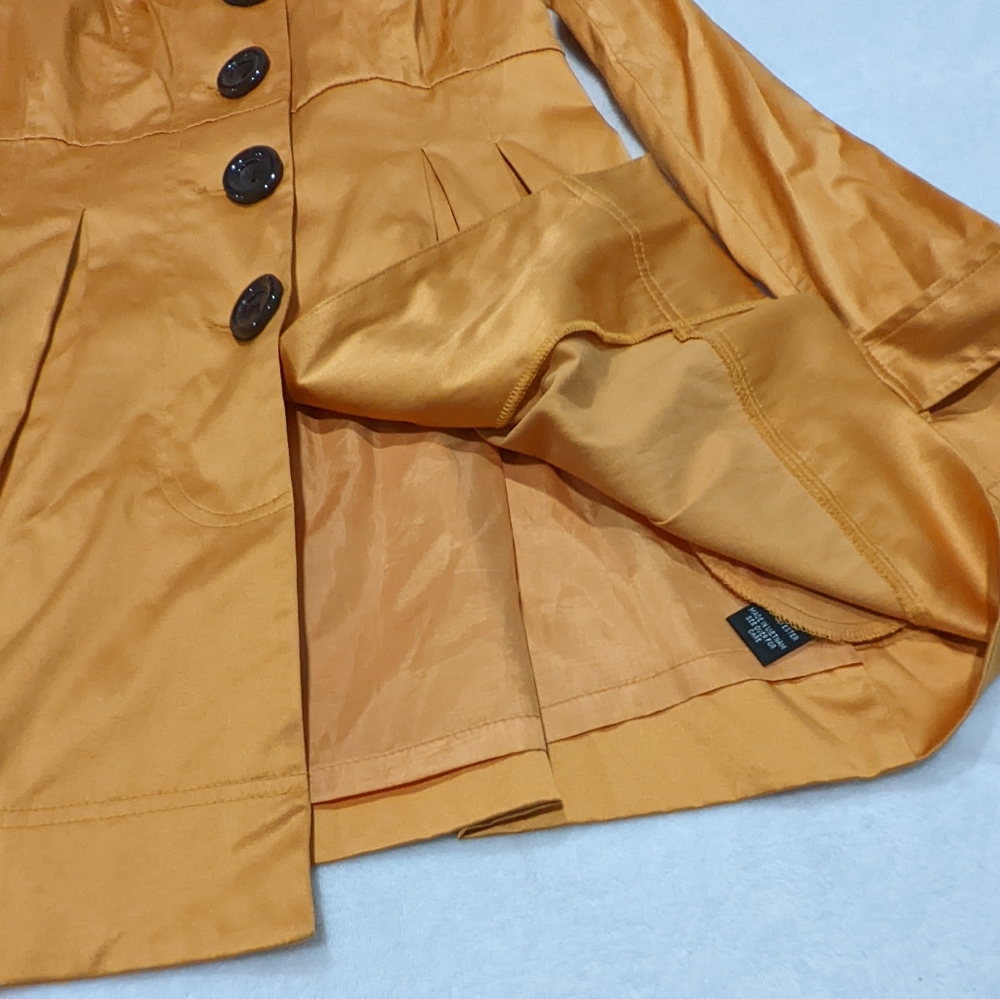 Silky Amber Light Weight Button-Up Fall Jacket Co… - image 8
